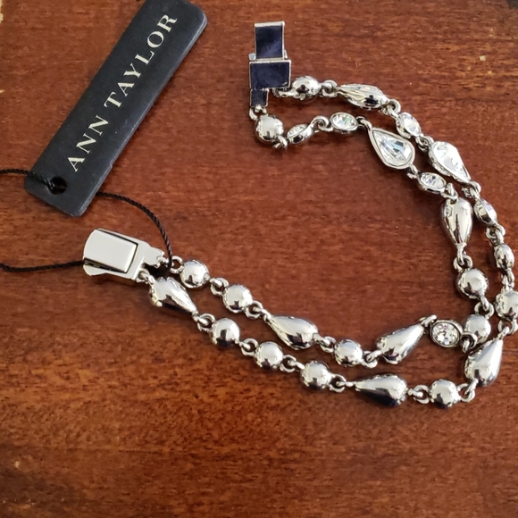 NWT Ann Taylor Stunning Double Strand Bracelet - Picture 5 of 7